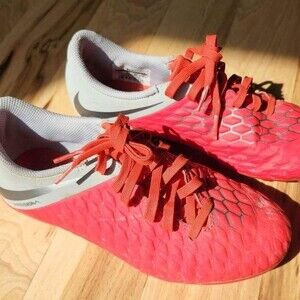 Nike JR Hypervenom Phantom 3 Club FG Soccer Cleats - Red/Gray - Size 4Y